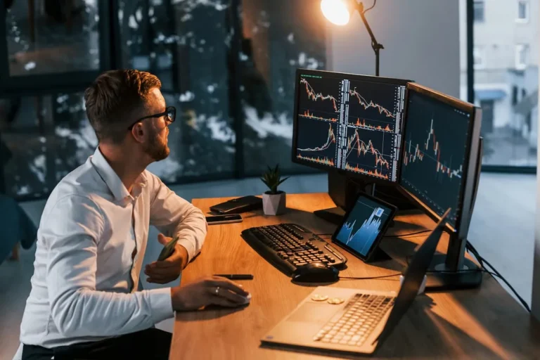 Cryptocurrency Listing: How Tokens Get on Exchanges?