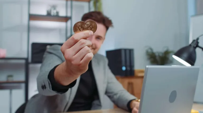 What are Collateralized Debt Positions (CDP) in DEXs?