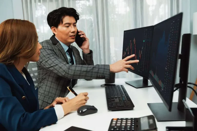 What Are Discount Brokers?