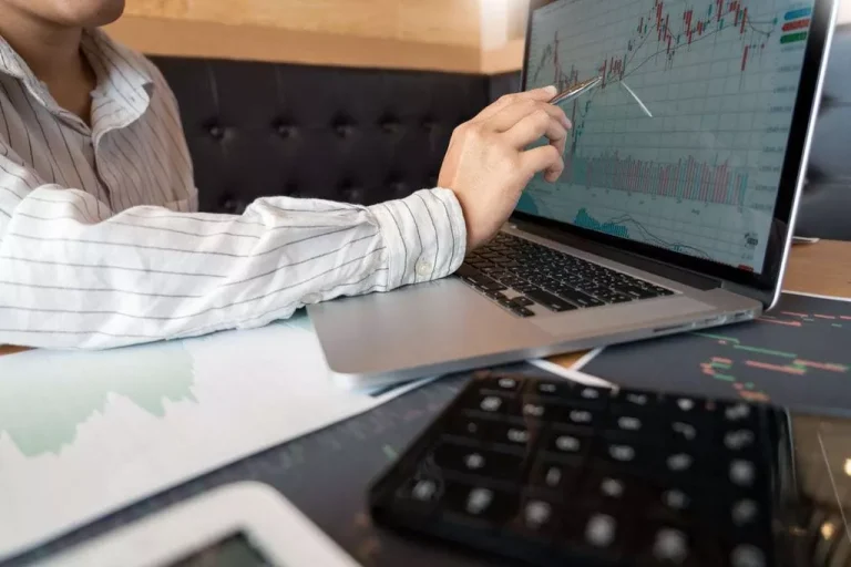 What’s The Difference between ECN and STP Brokers?