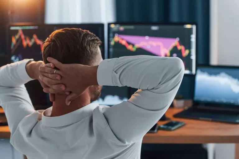 What Are Synthetic Assets in Crypto?